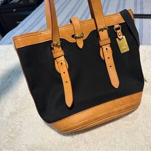 Dooney & Burke Black and Tan Shoulder Purse